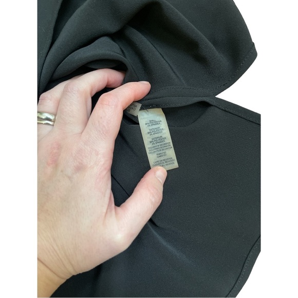 🐇 CALVIN KLIEN black silver studded cold shoulder top size medium - Picture 6 of 6